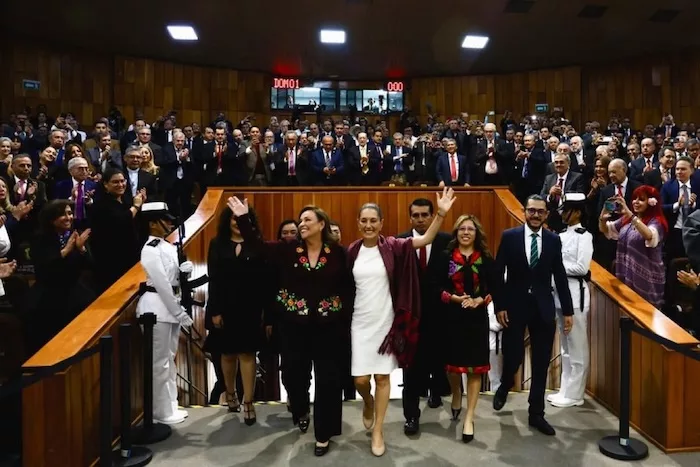 Presidenta Claudia Sheinbaum asiste a la toma de protesta de Rocío Nahle García como gobernadora constitucional de Veracruz