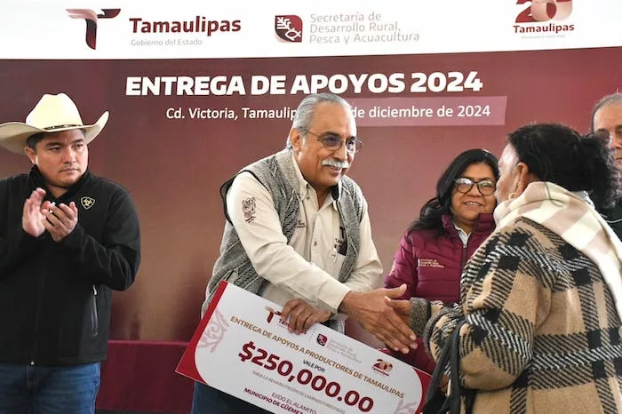 Entrega Desarrollo Rural apoyos a productores forestales