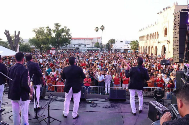 Sistema DIF y gobierno de Nuevo Laredo Celebran a las Madres con gran festival musical y regalos