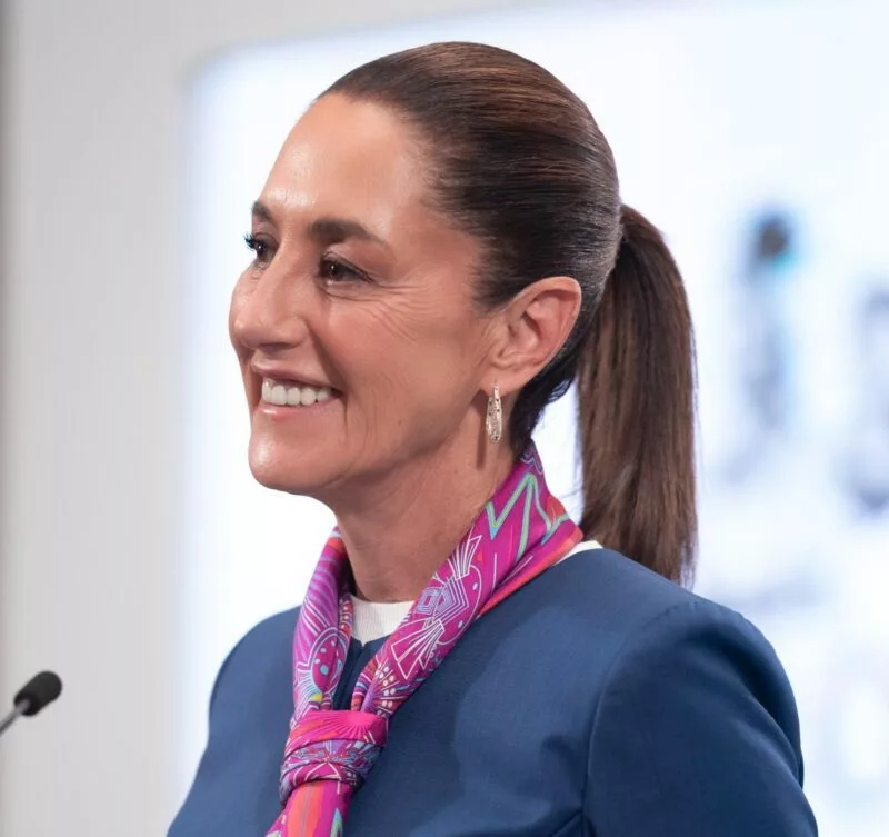 Sheinbaum mantiene aprobación; 73% la avalan: encuesta