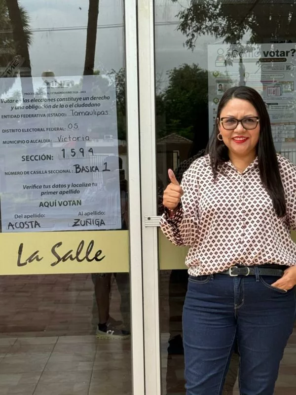 Gris Vázquez acudió esta mañana a ejercer su derecho al voto