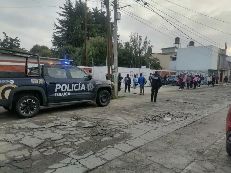 Refuerzan vigilancia en escuelas; reportan cero incidencias en primera semana