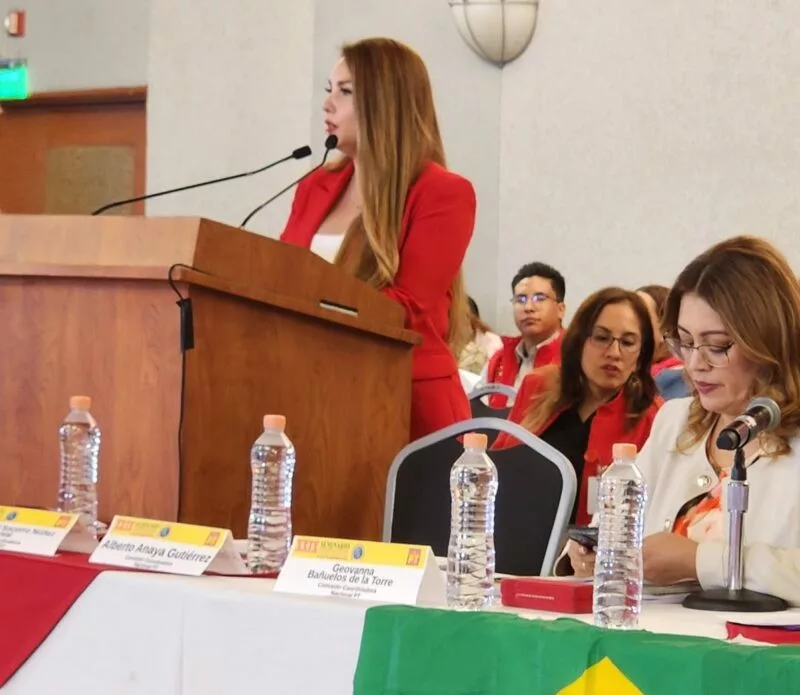 Cendy Robles llama a construir soberanía digital y comunicación liberadora desde la izquierda 
