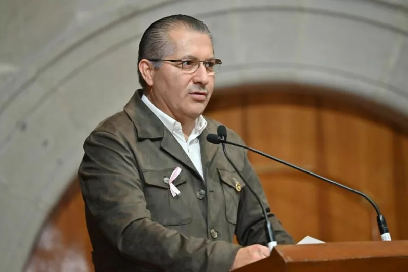 Proponen bancadas del PVEM y PRI crear ley de protección del mezcal