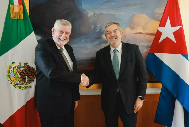  Canciller de México Recibe al Embajador de Cuba en Su Último Día de Misión