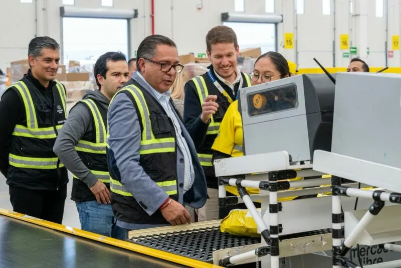 Inaugura Ricardo Moreno en Toluca el Service Center de Mercado Libre más grande de México