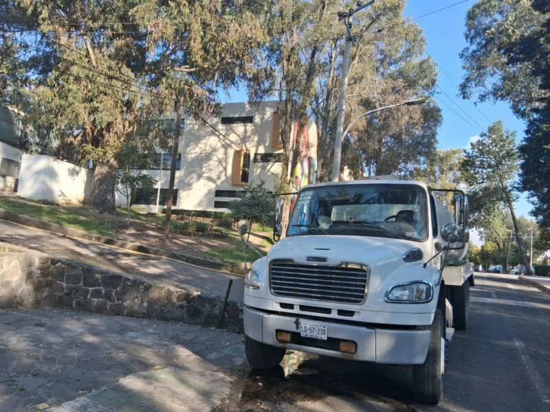 Instruye Gobierno de Toluca abastecimiento emergente de agua en Ciudad Universitaria