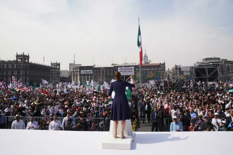 México avanza con dignidad, con justicia, con unidad y con la fuerza invencible del pueblo: Claudia Sheinbaum