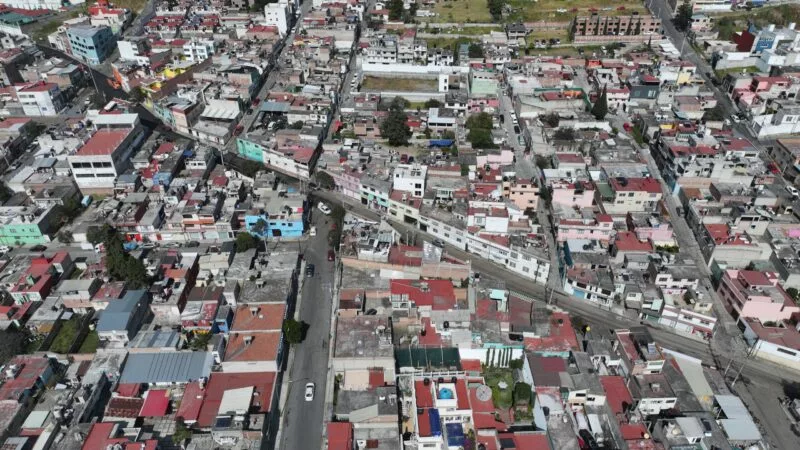 Atiende alcalde Ricardo Moreno demanda histórica de pobladores de Barrios Tradicionales con mejora de vialidades