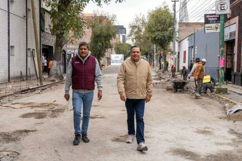 Cierra Ricardo Moreno el año a todo vapor al supervisar la transformación vial de la calle Humboldt