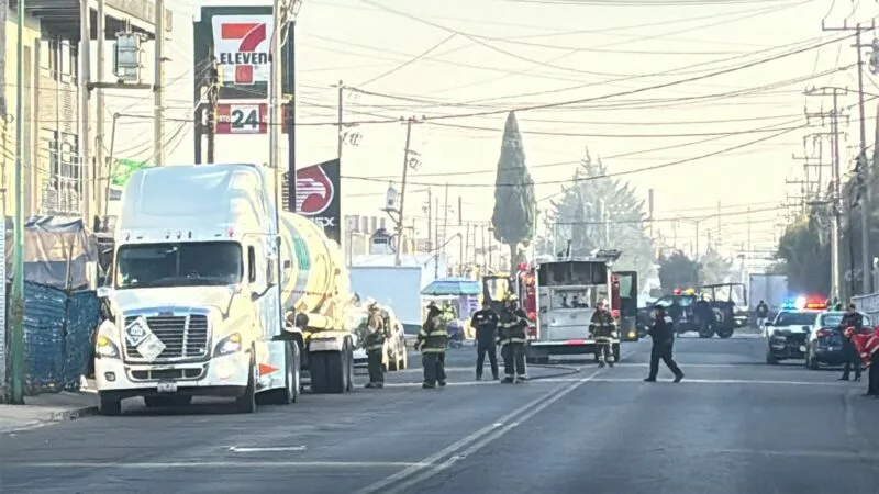 Controlan emergencia por pipa con sobrecarga de nitrógeno en Toluca