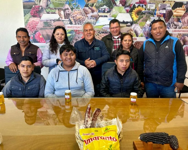 Beca Gobierno del EdoMéx a estudiantes del campo mexiquense para estudiar en Honduras