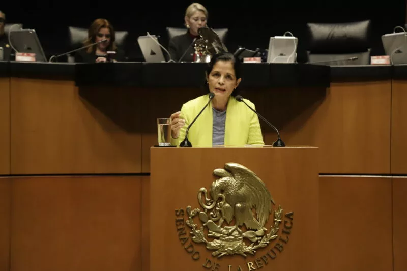 Vehículos de doble remolque ponen en riesgo no sólo la integridad de las mercancías, sino la vida de los operadores