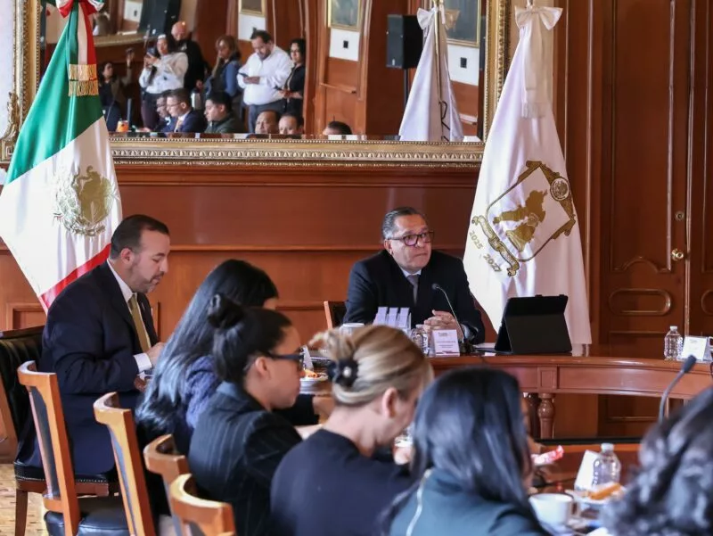 Respalda Toluca reformas constitucionales en seguridad y garantiza incentivos fiscales en tenencia de la tierra