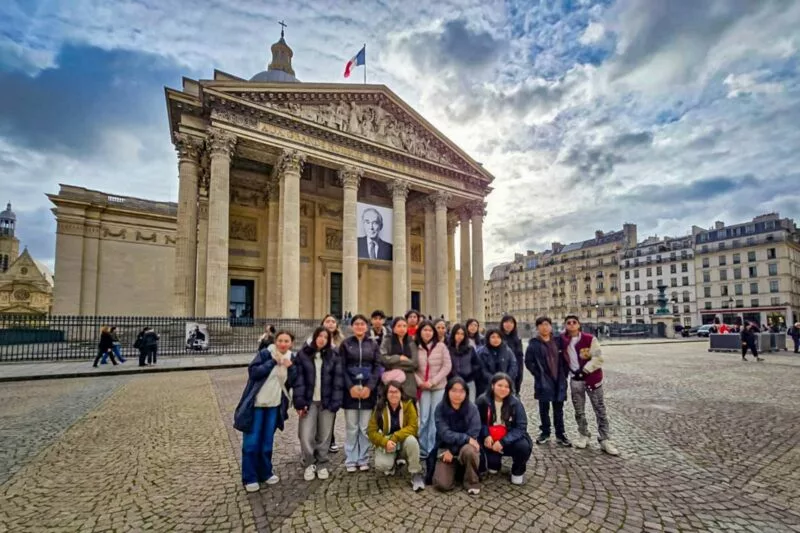 Estudiantes de preparatoria de la UAEMéx viven experiencia académica internacional en España