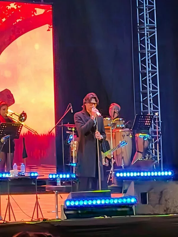 Conquista Charlie Zaa al público mexiquense.