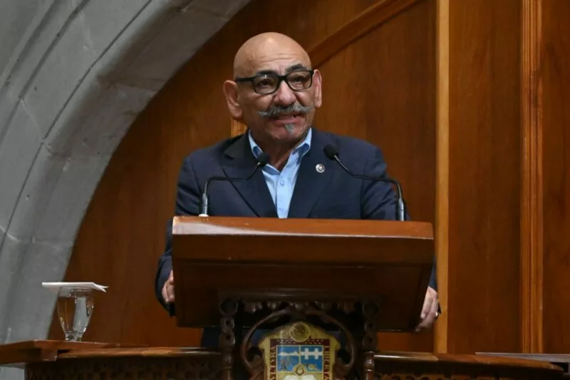 Diputado Edmundo Luis Valdeña legisla en favor  del trabajo de cuidadoras y cuidadores