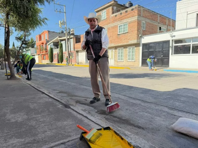 Con trabajo en equipo, Yo Pongo Guapa a Toluca renueva espacios públicos