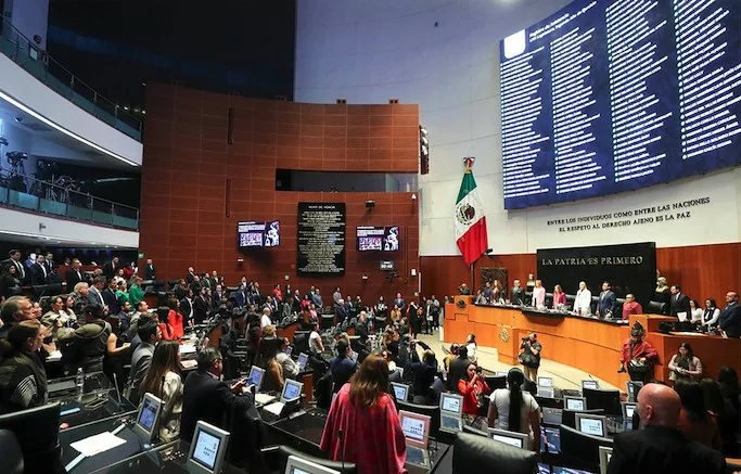 Senado aprueba reforma constitucional en materia electoral y envía el proyecto a la Cámara de Diputados