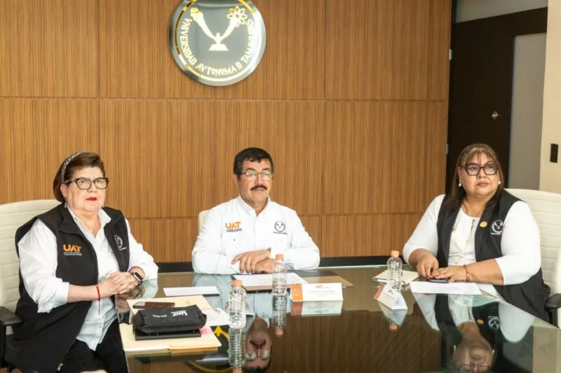 Imparte la UAT talleres de actualización e innovación a sus docentes