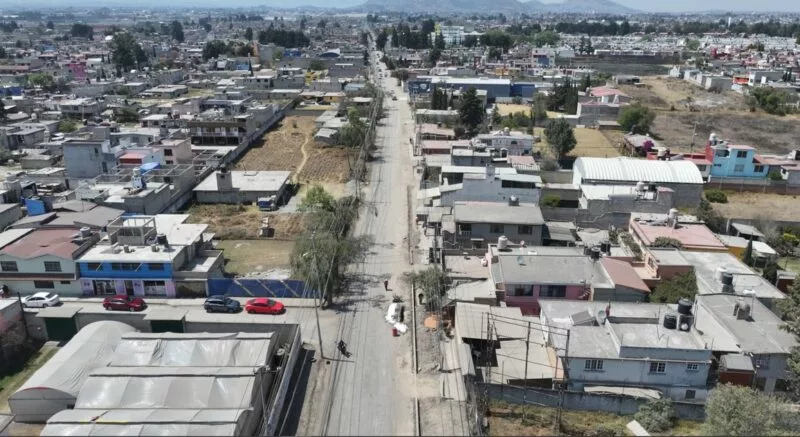 Avanza reconstrucción de la avenida Lombardo Toledano en favor de la movilidad de miles de personas
