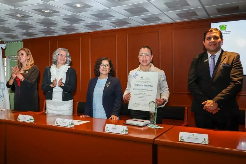Las mujeres universitarias contribuyen con excelencia y compromiso a la vida institucional de la UAEMéx: Paty Zarza