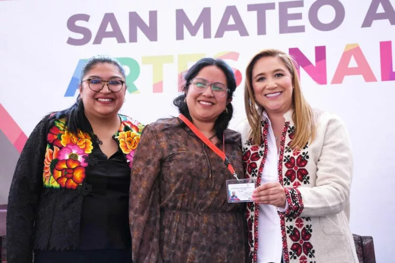 Ana Muñiz Neyra, inauguró la quinta edición del festival “San Mateo Atenco Artesanal”