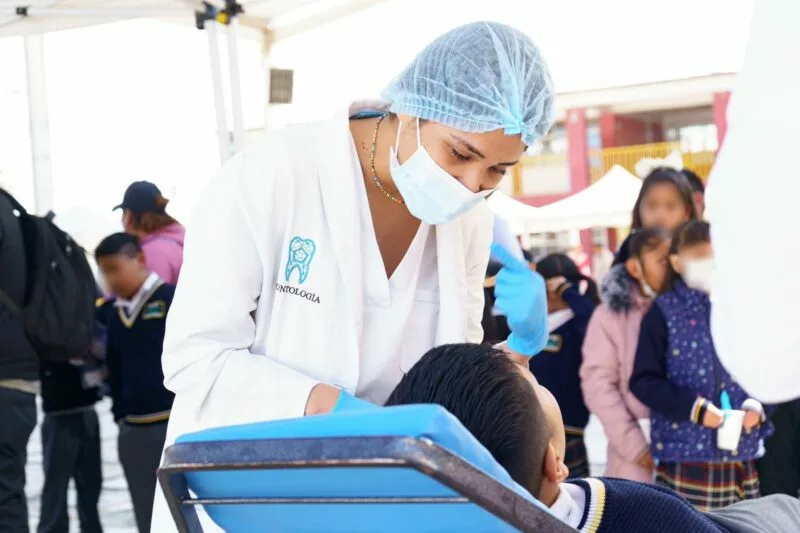 Beneficia DIF Toluca a más de 500 estudiantes con Jornada de Salud Bucal