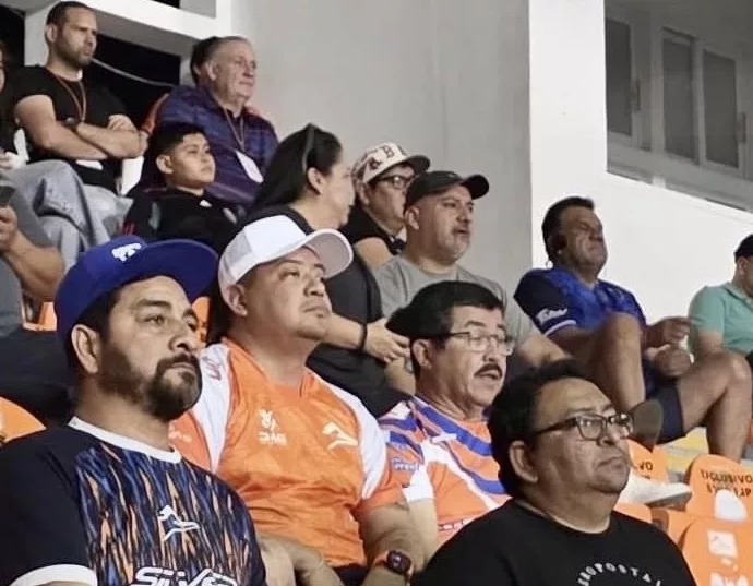 La UAT Impulsa el Deporte; el rector Dámaso Anaya apoya con su presencia al CF Correcaminos