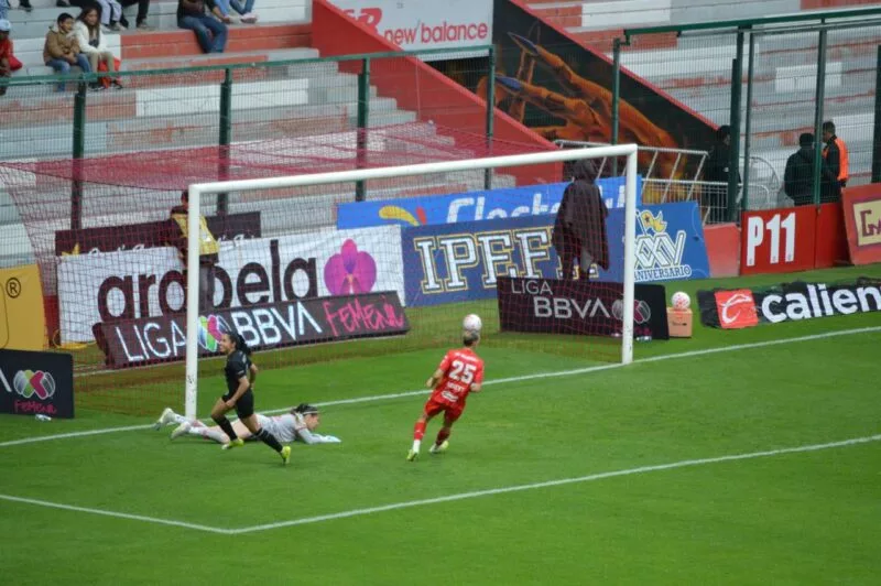Tarde triste y sin Gloria en el Nemesio Diez