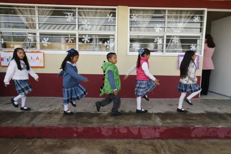 Más de 2.8 millones de estudiantes de educación básica en el Estado de México regresaron a clases