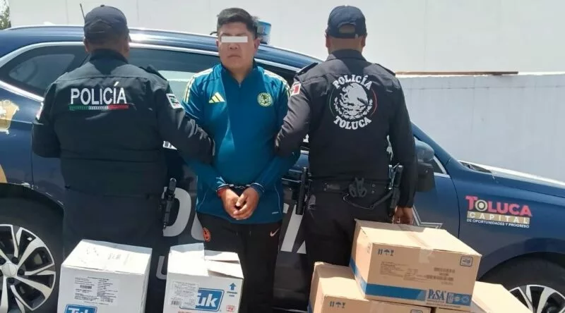 Detienen a hombre por presunto robo de insumos médicos en Toluca