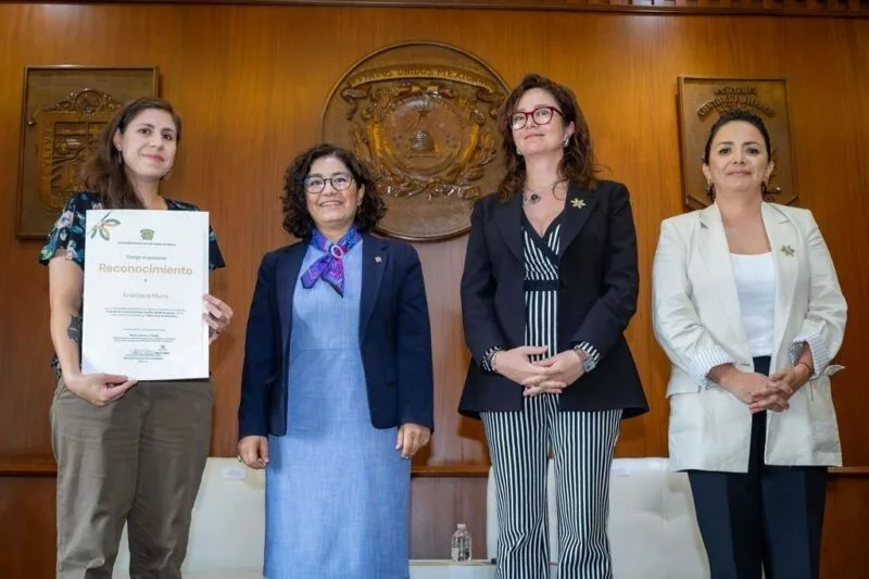 Anaclara Muro Chávez reflexiona en la UAEMéx sobre la escritura desde el cuerpo