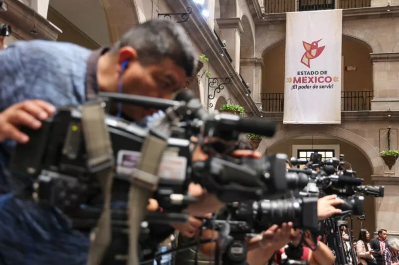 Envía Gobernadora Delfina Gómez iniciativa de ley al Congreso mexiquense para ampliar la protección integral a periodistas en el EdoMéx