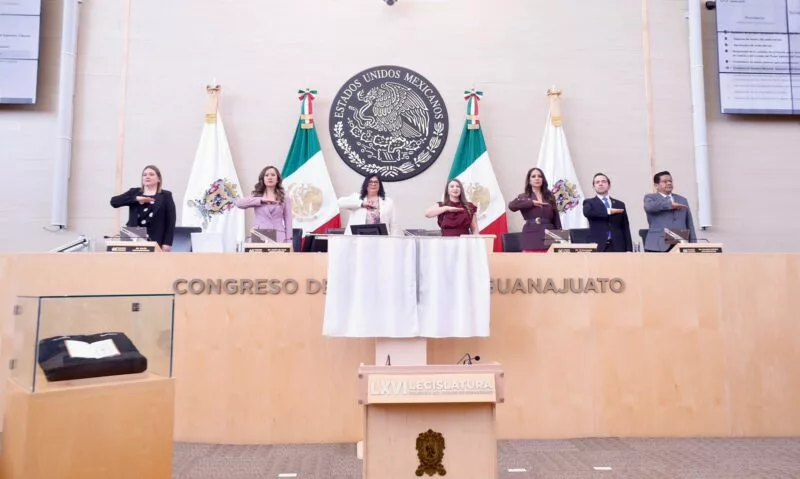 Los tres poderes del Estado conmemoran el Bicentenario de la Constitución Política de Guanajuato