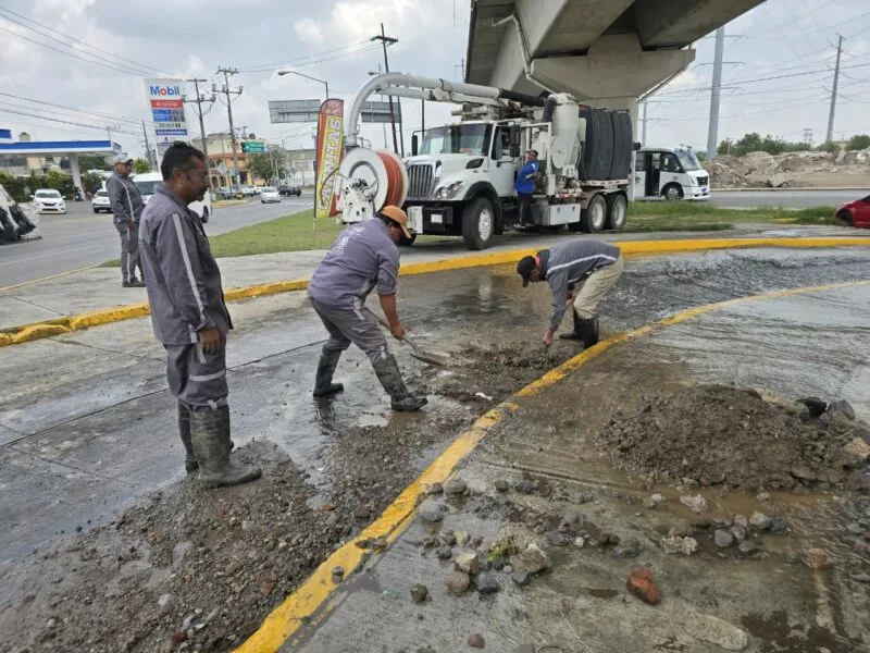 Atiende Gobierno de Toluca reporte de fuga de agua en San Buenaventura