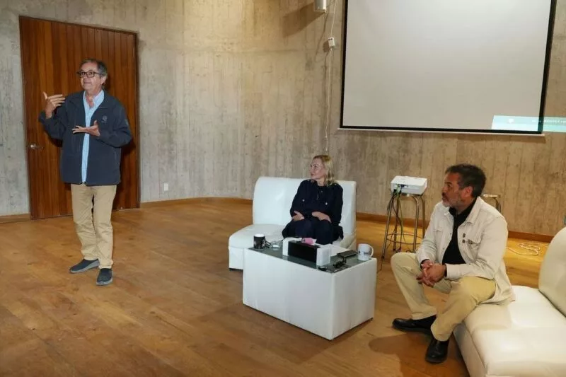 Presentan en la UAEMéx Circo en llamas, libro que explora el circo en el México del siglo XIX