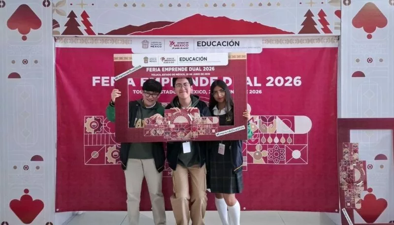 Ganan estudiantes de UAEMéx primer lugar en Feria Emprende-Dual 2026 con aplicación de orientación vocacional