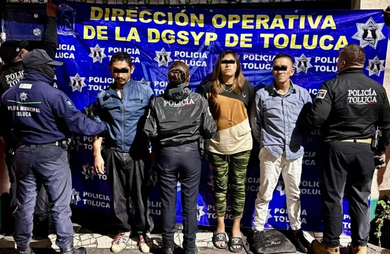 Detiene Policía de Toluca a tres presuntos carteristas y a un “motorratón”