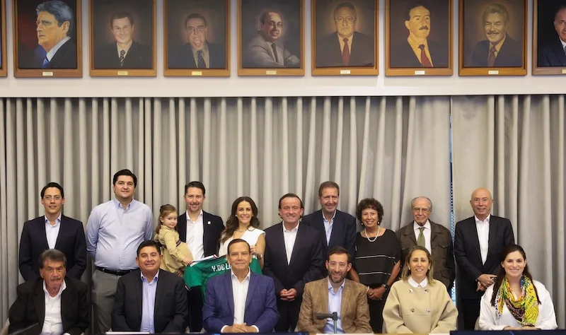 FMF reconoce el legado de Yon de Luisa con homenaje en la Casa del Futbol