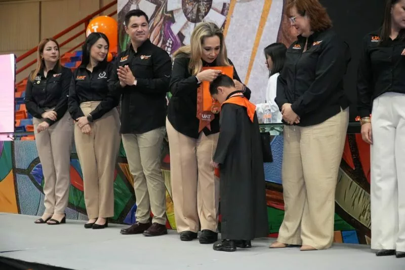 Celebra Familia UAT graduación de niñas y niños de los CENDI y CDIN