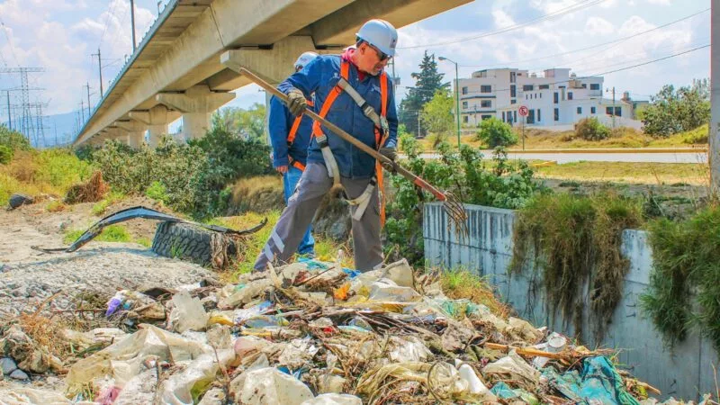 Retira Gobierno del EdoMéx 369 toneladas de basura de cauces, barrancas y drenajes para prevenir inundaciones en la actual temporada de lluvias