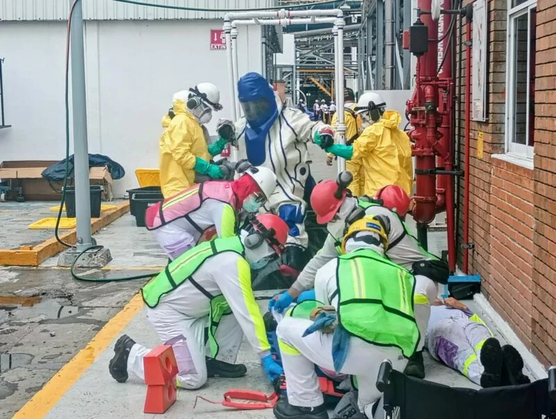 Realizan con éxito simulacros de emergencia química en Gas Imperial y Nestlé